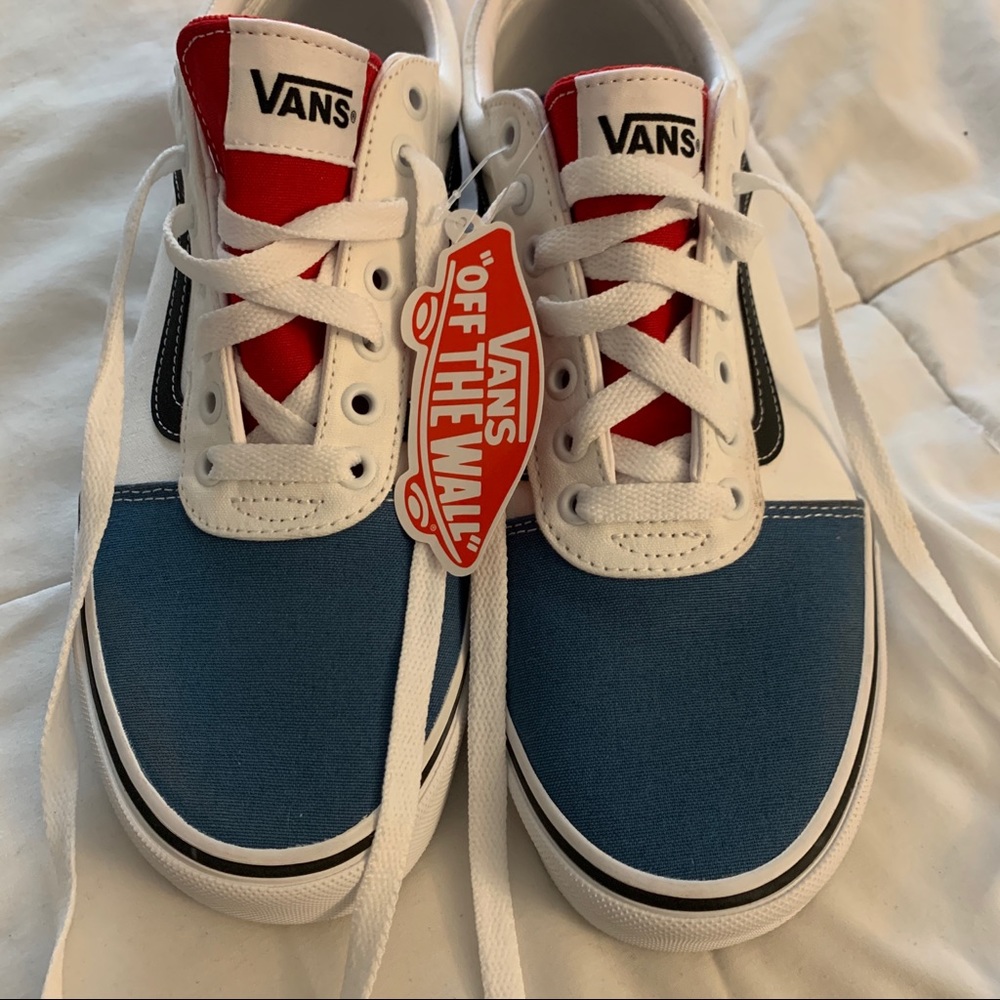 Vans Men’s Ward Lo Color Block Sneaker 10.5